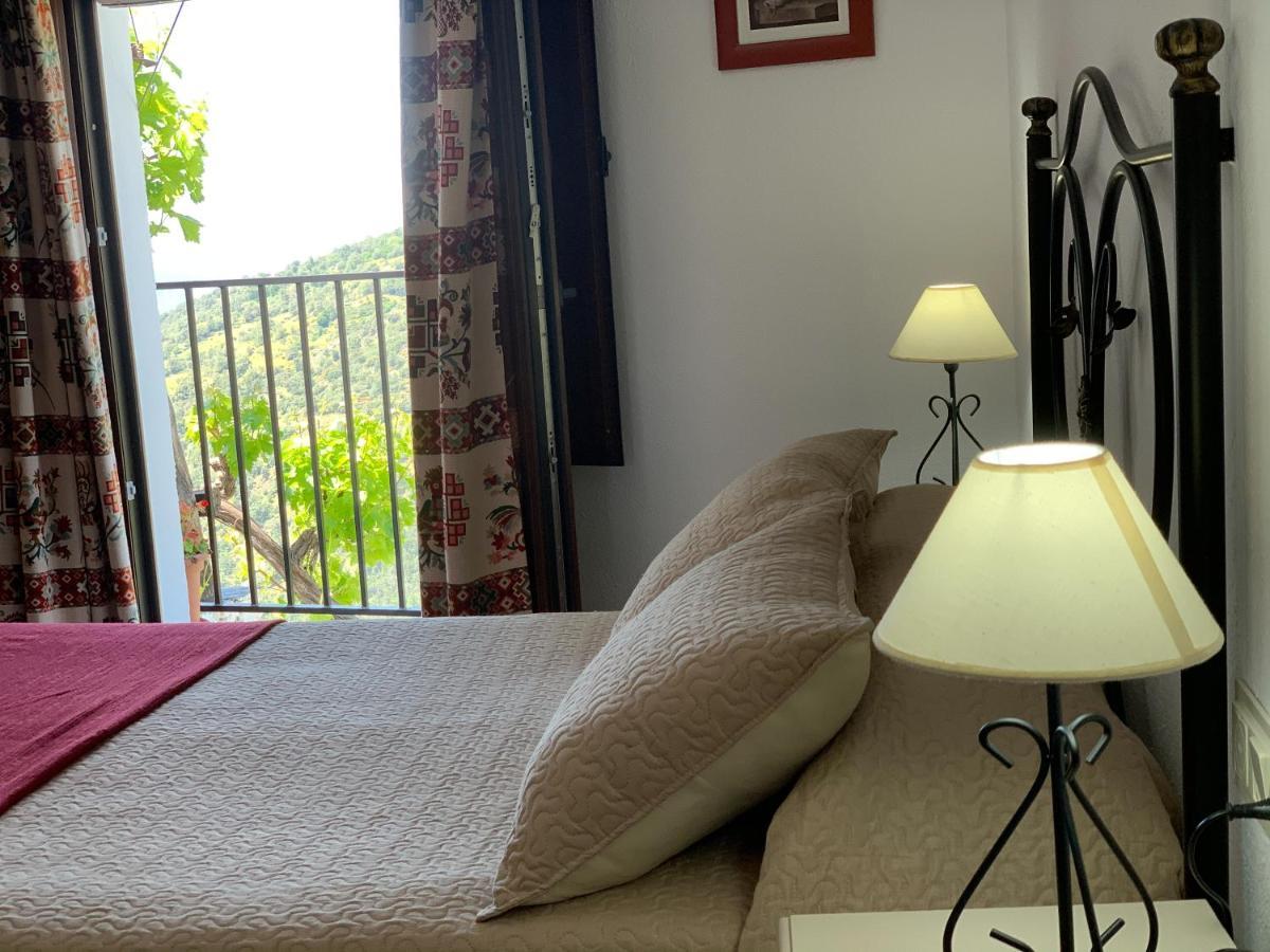 Hostal Atalaya En Capileira Cb Exteriör bild