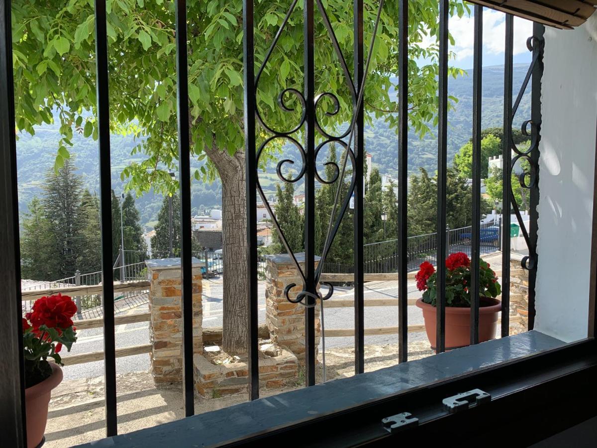 Hostal Atalaya En Capileira Cb Exteriör bild